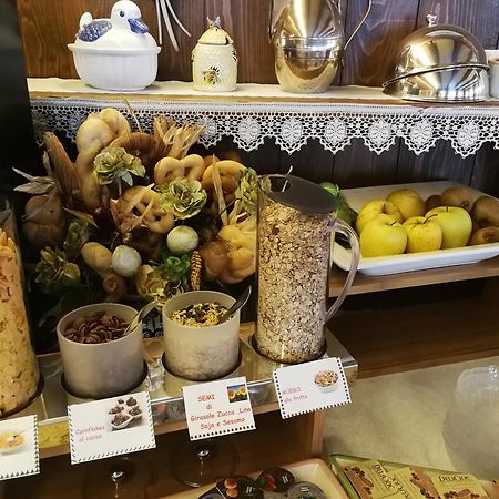 Digonera Historic Hotel B&B 로카 피에토레 외부 사진