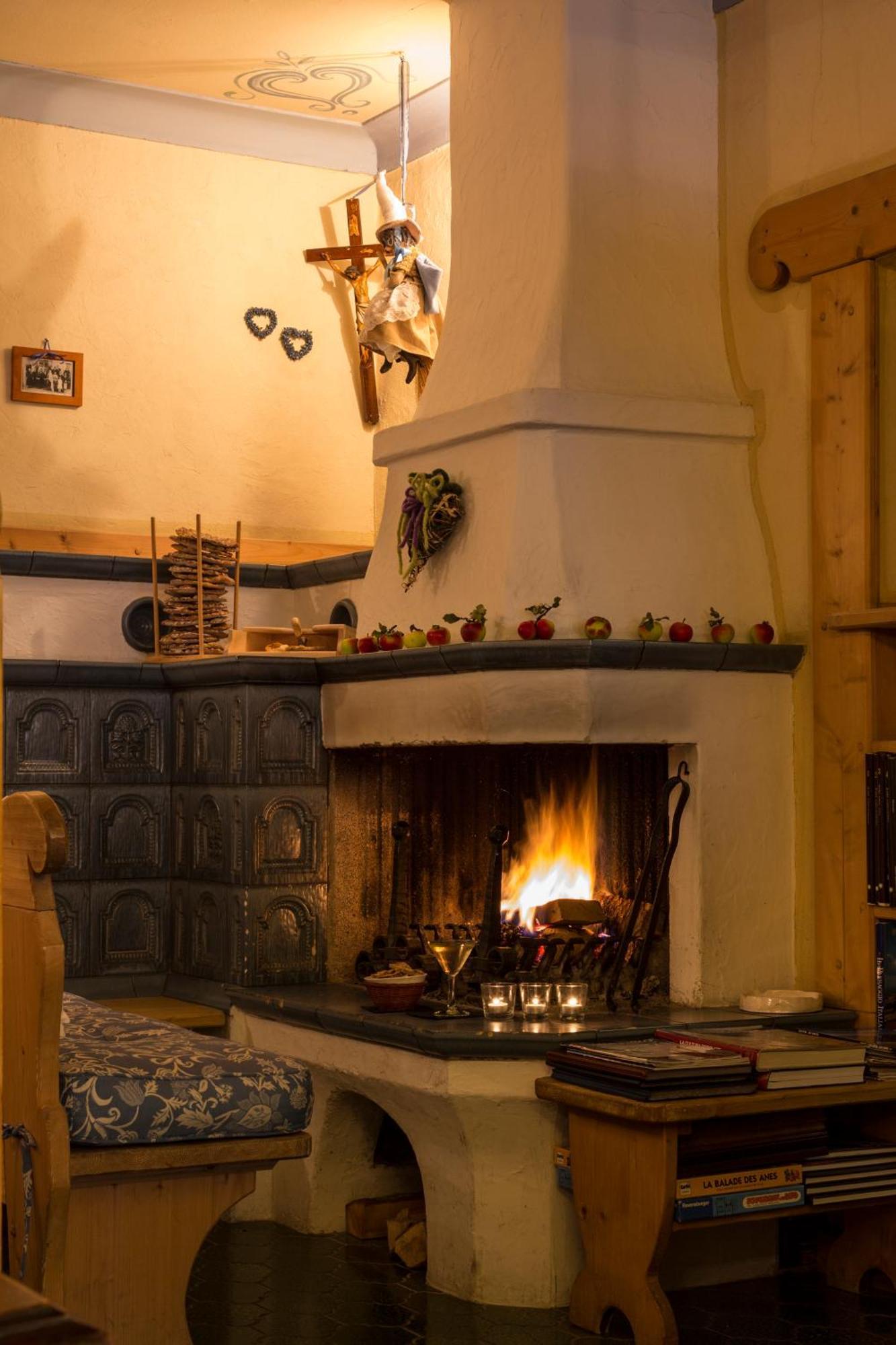 Digonera Historic Hotel B&B 로카 피에토레 외부 사진