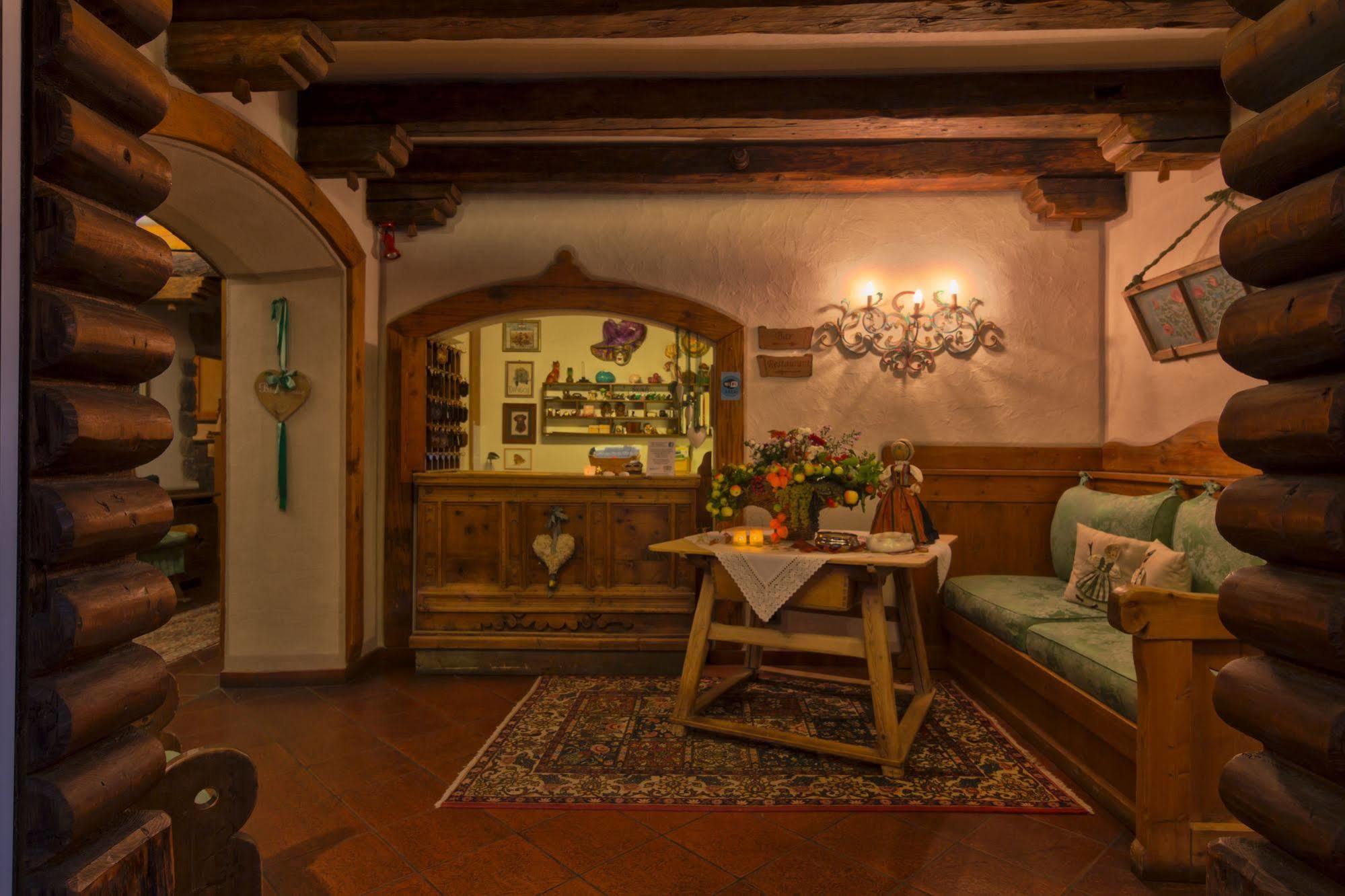 Digonera Historic Hotel B&B 로카 피에토레 외부 사진